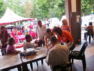 OLYMPUS DIGITAL CAMERA