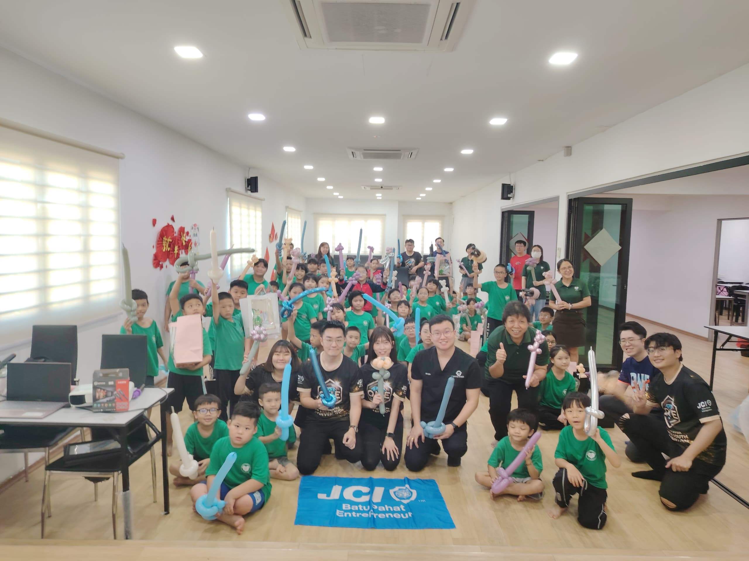 98e913f4 36c9 40db 9ad1 62dcc89f907f